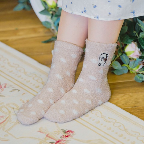 ふわふわクルーソックス（ドット柄・くまちゃん刺繍）